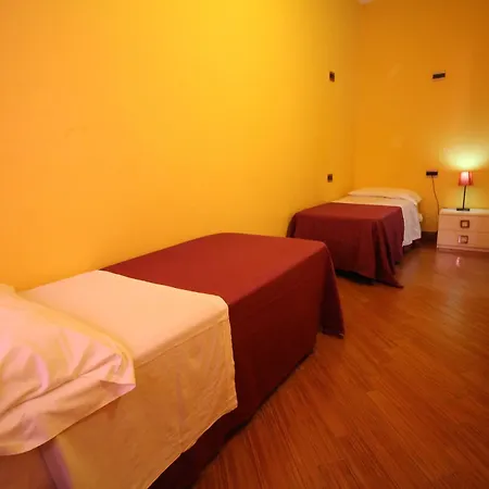 Diamond 3* نابولي