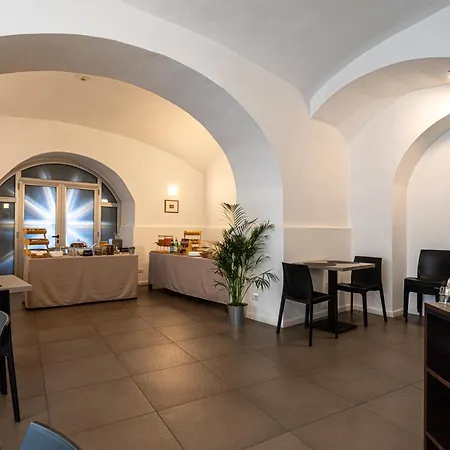 Diamond Hotel Nápoles