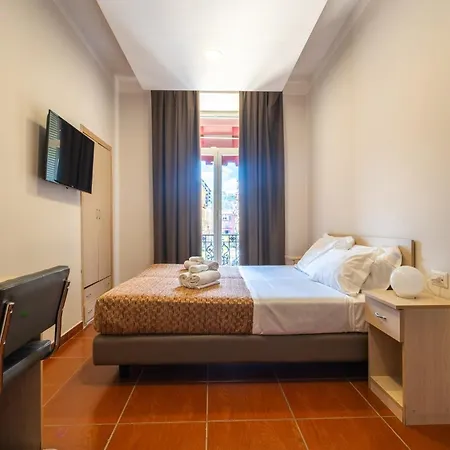 Diamond Hotel 3*